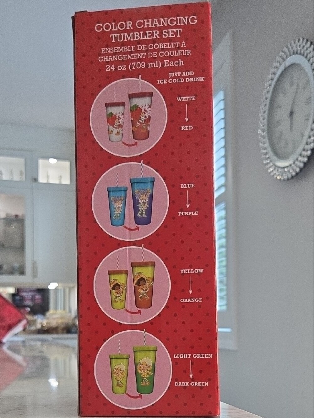 ✨🍓 NIB- The World of Strawberry Shortcake 4-Pack Color Changing Tumbler Set 🍓✨